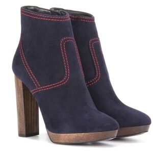Burberry 'Hazelhurst 115' Ankle Boots In Navy Suede